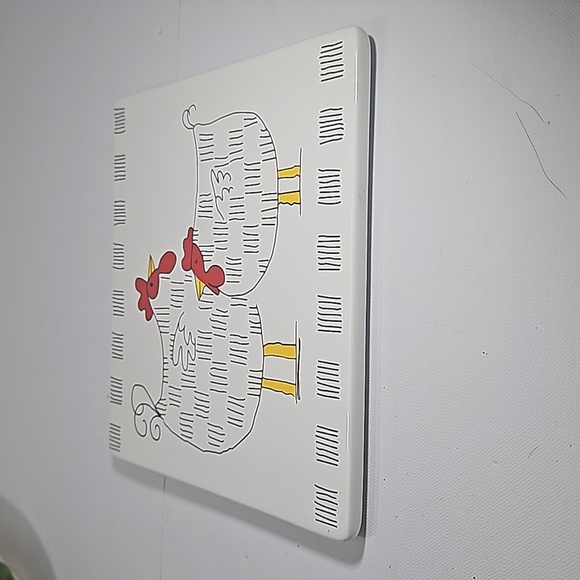 Vintage 2003 Blue Sky Clay Works Chicken Ceramic Trivet - Picture 3 of 5